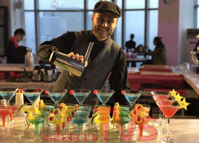 花式調(diào)酒師的由來？