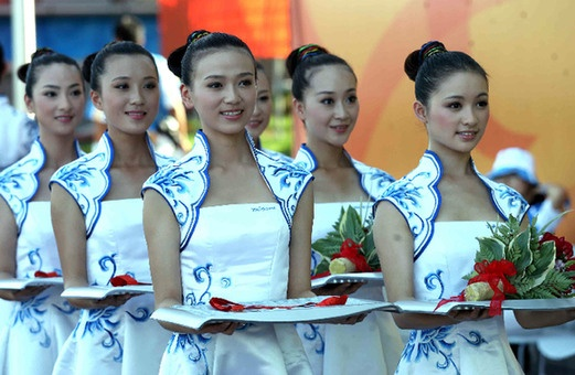 禮儀小姐頒獎注意事項(xiàng)